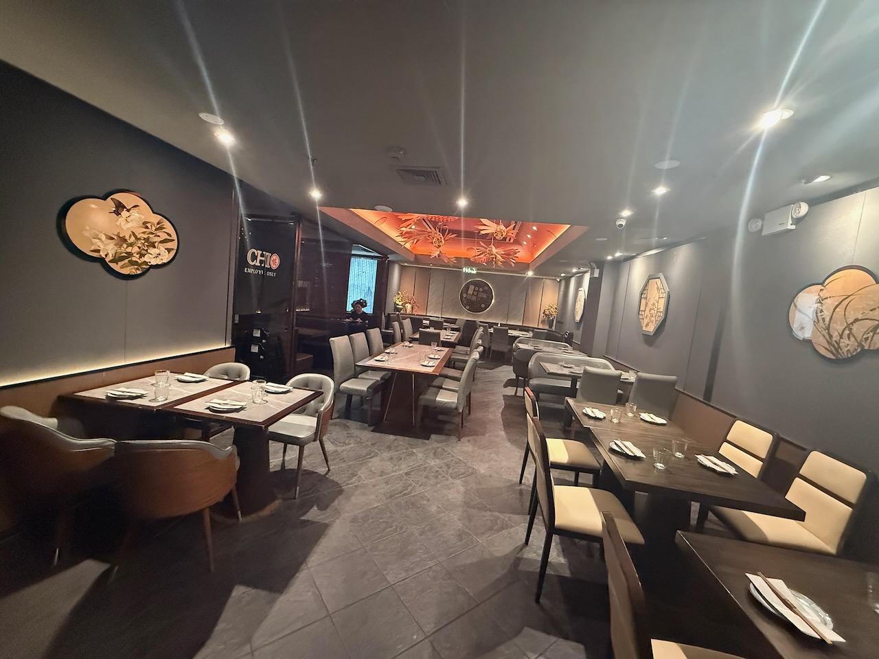 Chi Restaurant & Bar